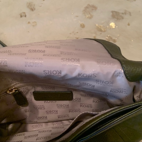 Michael Kors purse - Picture 6 of 6